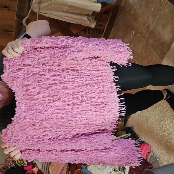 new in Tops - Pink Oversized Long Sleeve Sweatshirt